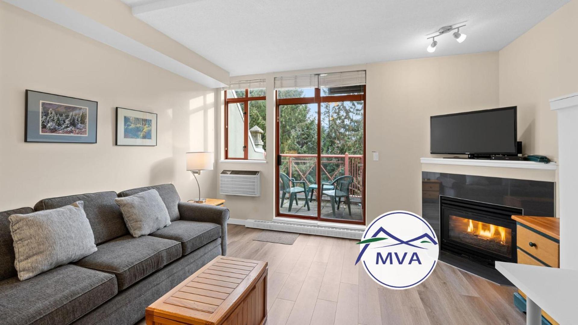 Alpenglow Lodge Studio With Park View By Mva Whistler Bagian luar foto